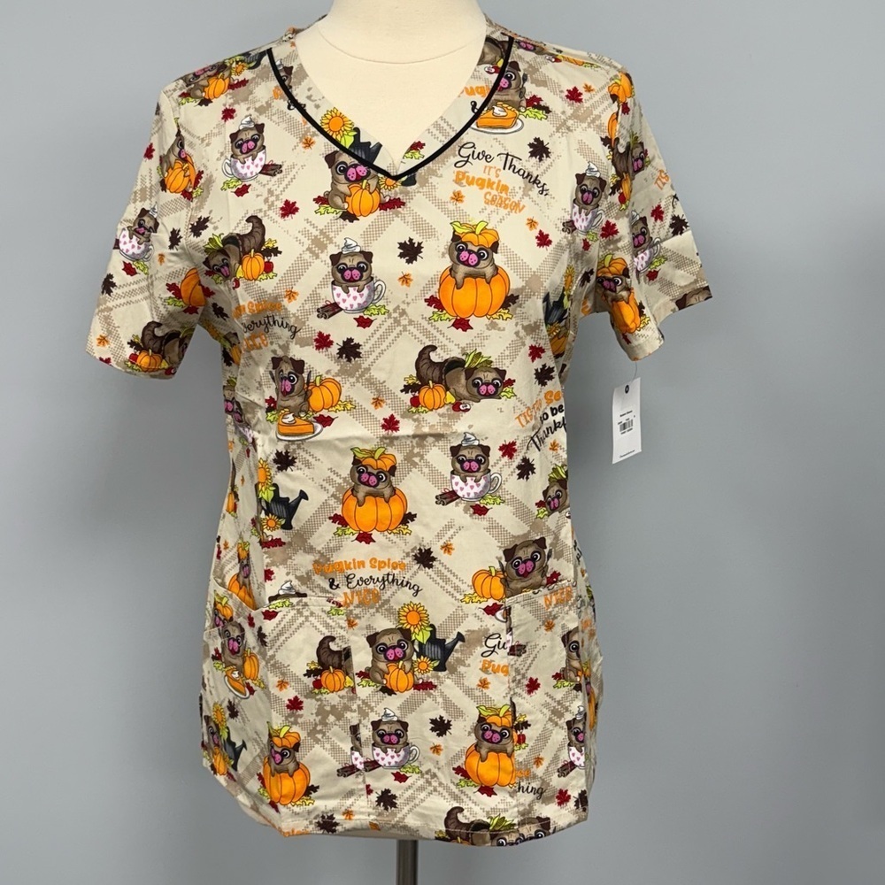 NWT Thanksgiving Scrub Top M Pugs Pumpkin Spice Scrubs Cherokee Dogs Autumn